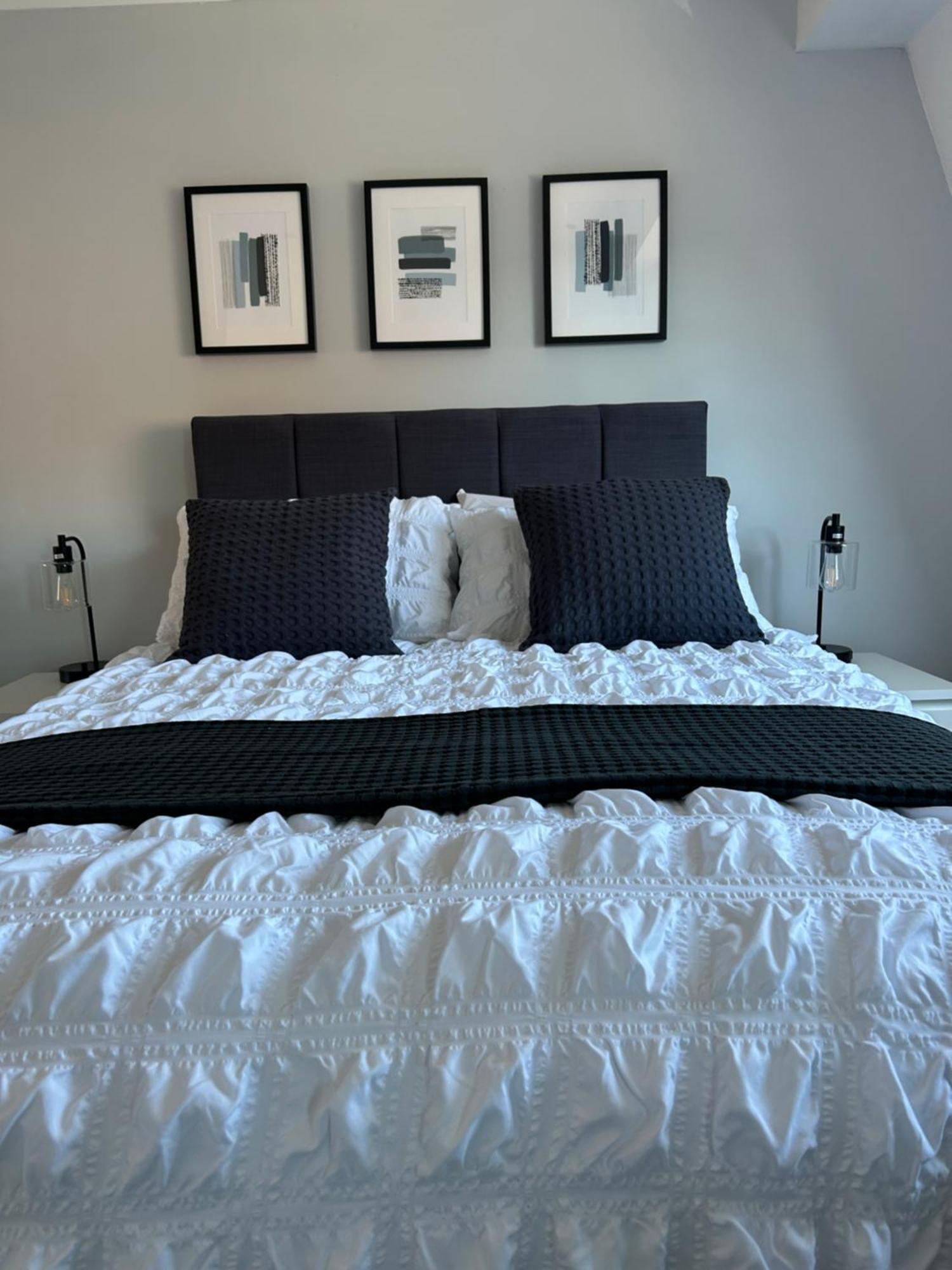 3 Bedroom - 2 Bathroom Townhouse In Corstorphine Near Murrayfield Stadium - Direct Bus To Edinburgh City Centre In 20 Minutes - Two Private Parking Spaces - Private Sunny Garden - Recently Refurbished Zewnętrze zdjęcie